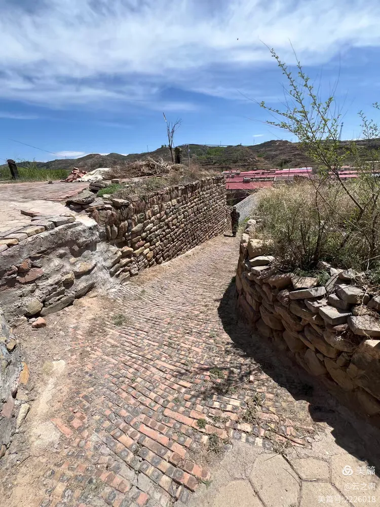 山西长治古寨村